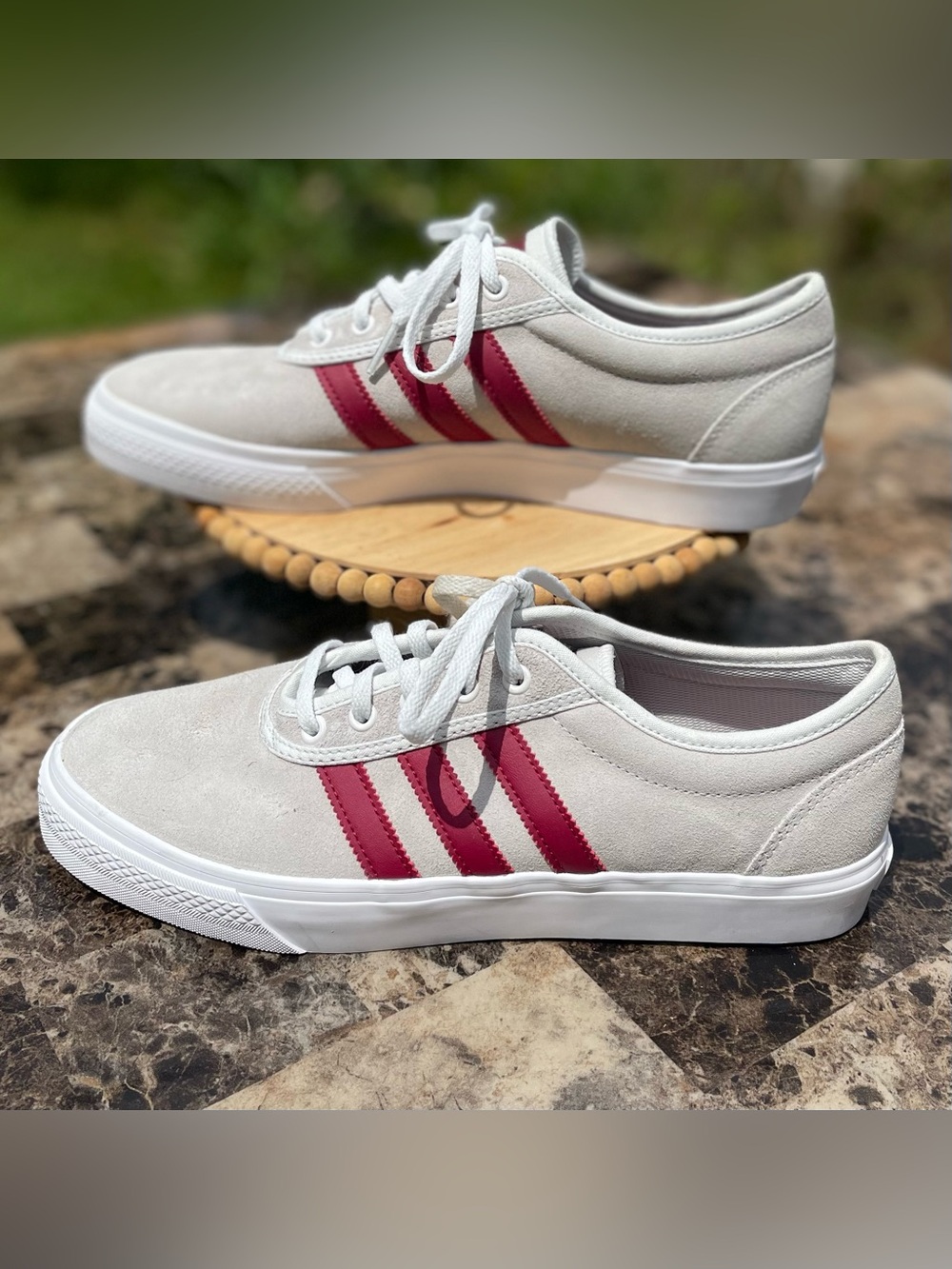 Adidas ADI-EASE Unisex Size: 10 Classic Three Stripe - Cream/Burgundy
